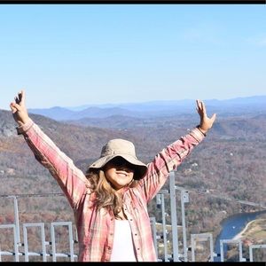 Meet your Posher, Cindy